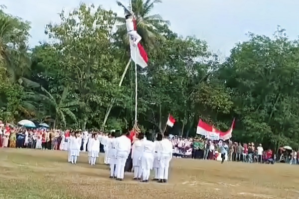 Pelatih Paskribra Lampung Selatan Jatuh dari Tiang Bendera usai Benarkan Tali yang Putus