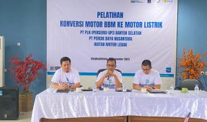 Kurangi Gas Emisi Karbon, PLN Banten Gelar Pelatihan Konversi Motor Listrik 